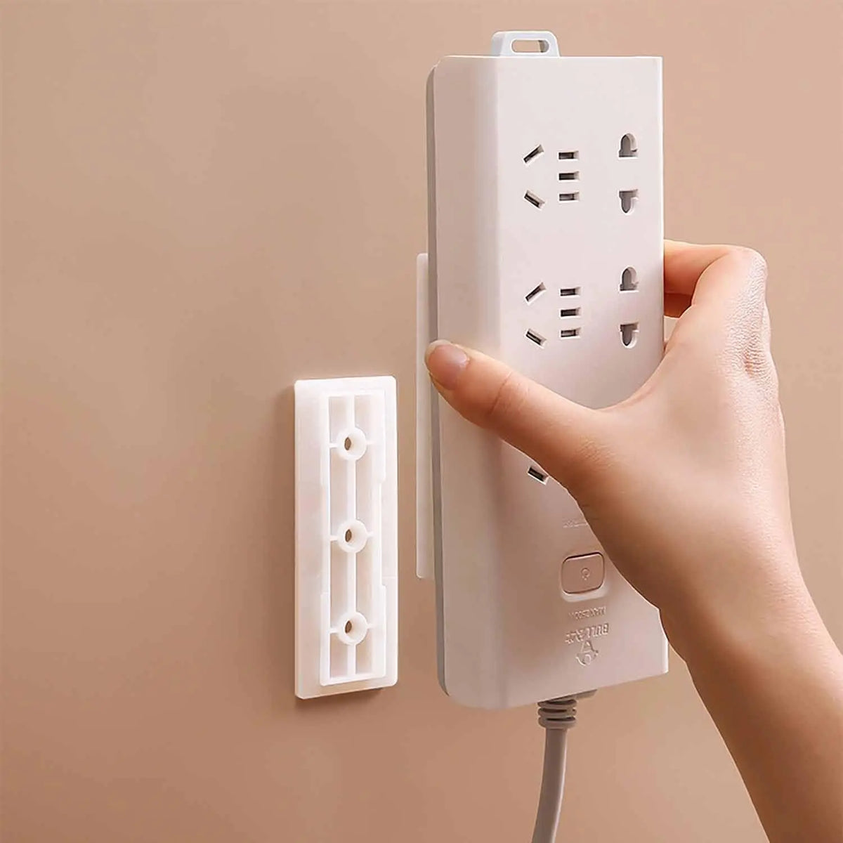 Supports adhésifs pour multiprise – Lot