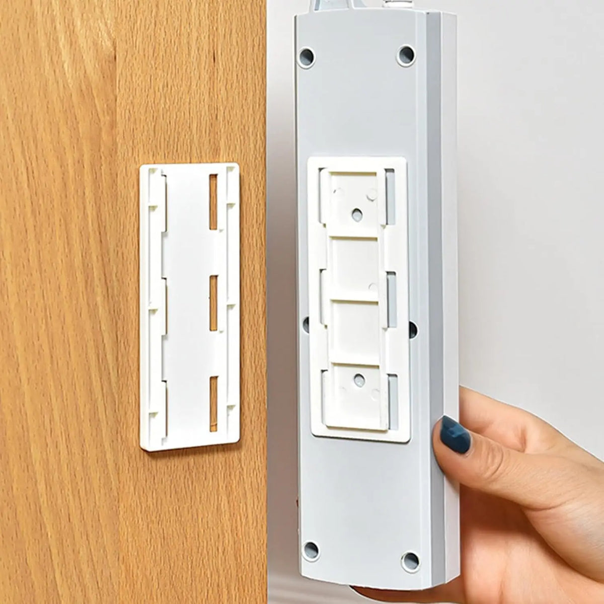 Supports adhésifs pour multiprise – Lot