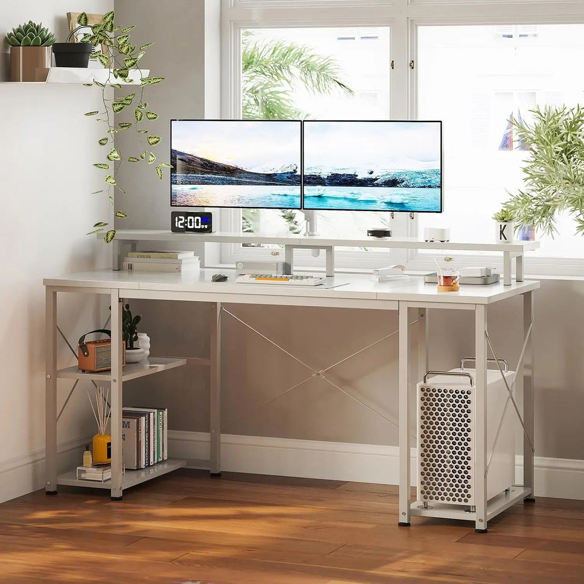Bureau gaming blanc avec étagères réversibles – 120 cm – mise en situation avec PC non inclus